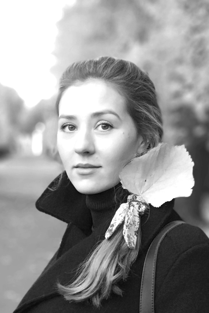             Елизарова Я. В.
    